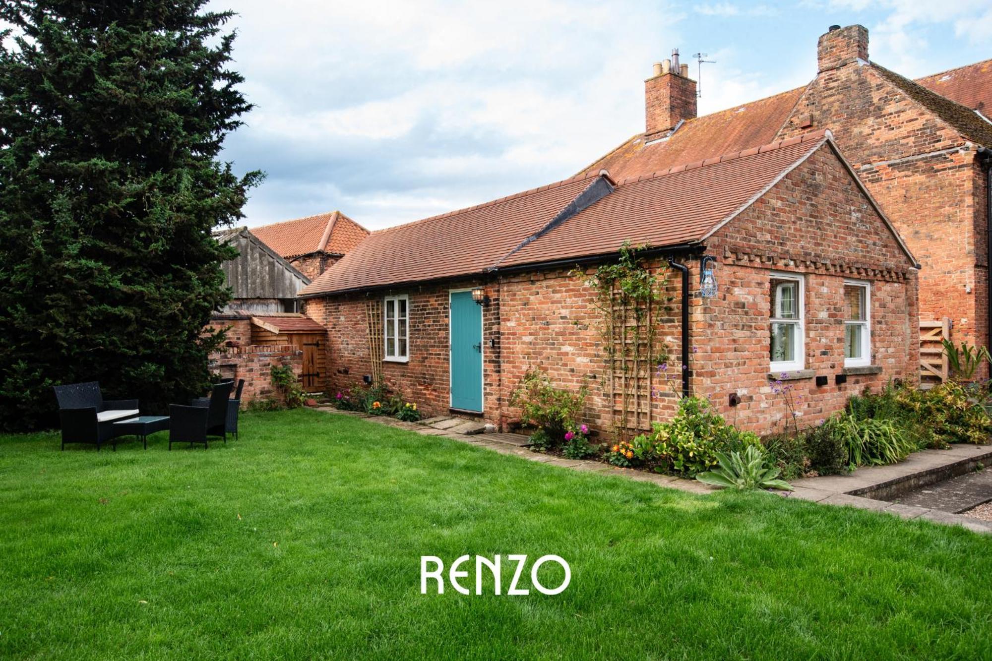 Burton Joyce Homely 1-Bed Cottage In Stoke Bardolph, Nottingham By Renzo, Stunning Countryside Location! מראה חיצוני תמונה